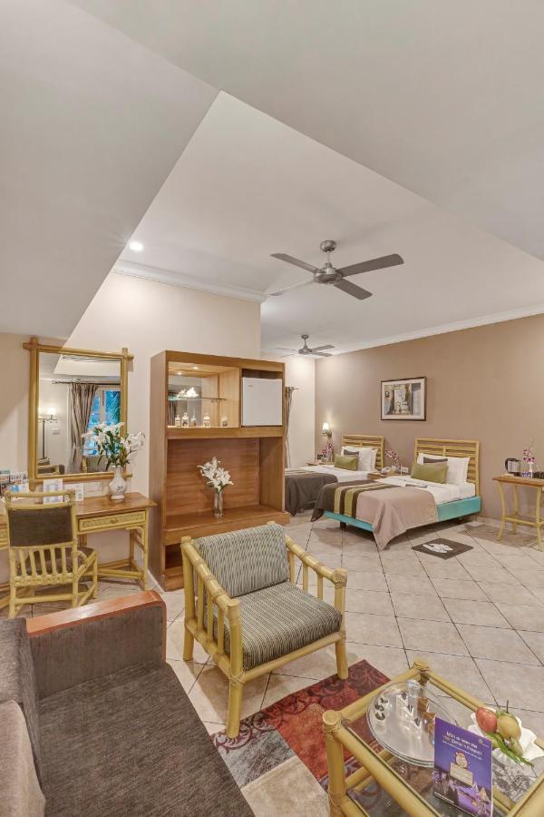בנולים Club Mahindra Emerald Palms, Goa מראה חיצוני תמונה