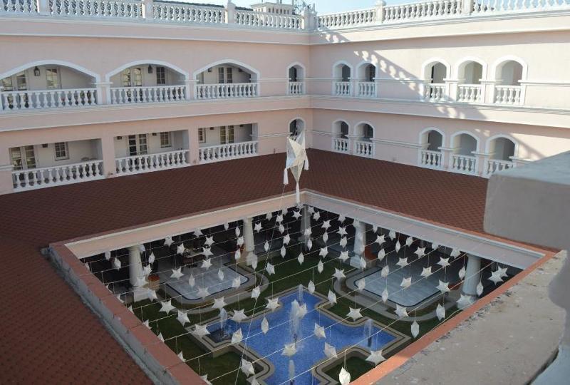 בנולים Club Mahindra Emerald Palms, Goa מראה חיצוני תמונה