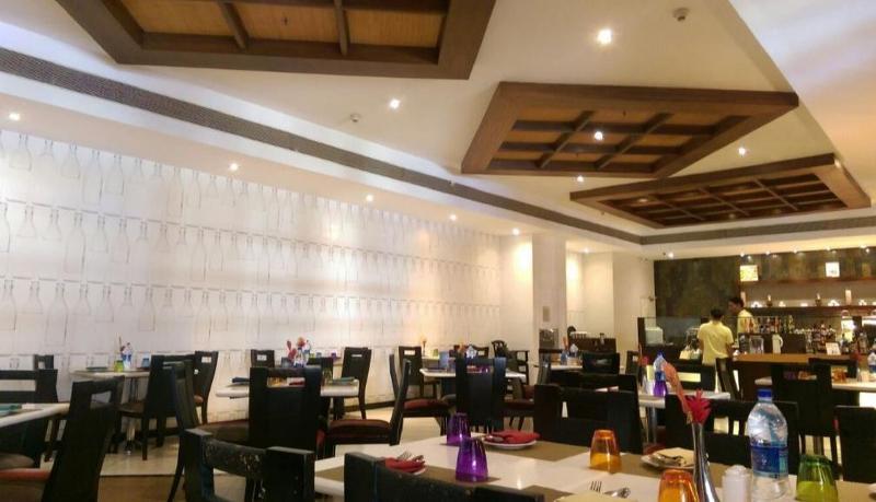 בנולים Club Mahindra Emerald Palms, Goa מראה חיצוני תמונה