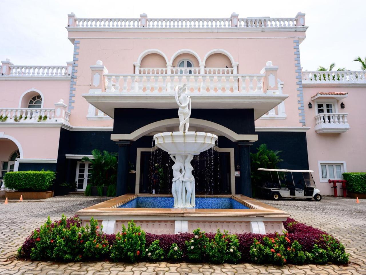 בנולים Club Mahindra Emerald Palms, Goa מראה חיצוני תמונה