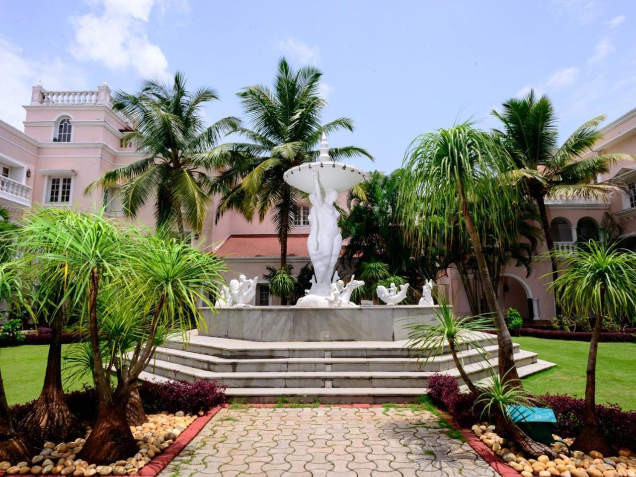 בנולים Club Mahindra Emerald Palms, Goa מראה חיצוני תמונה