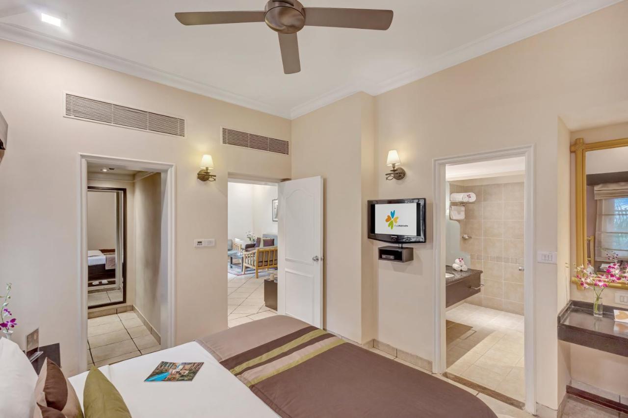 בנולים Club Mahindra Emerald Palms, Goa מראה חיצוני תמונה